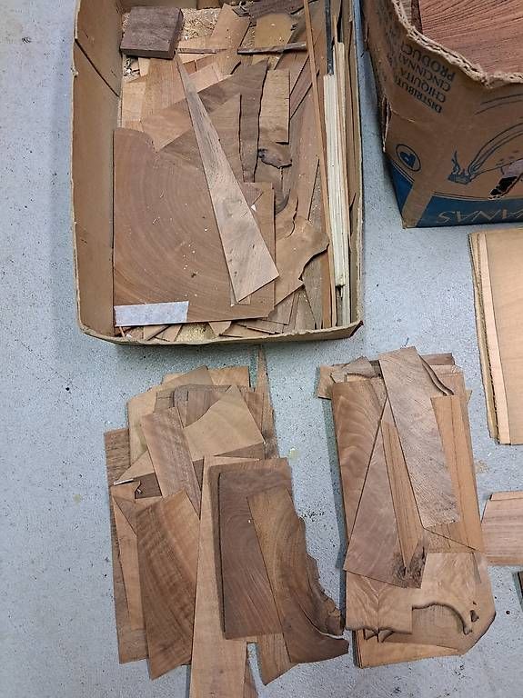 Holzartikel: Holzfurniere – Gebraucht aus Uznach von gartenri 3