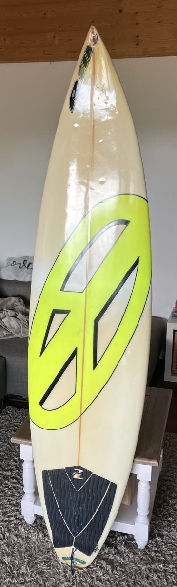 Tavole da surf e di nuoto: Surfboard Surfbrett Glasfaser – Difettoso da Madiswil venduto da 5BEN5