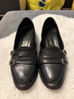 Black Leather Flats, size 37.5 - Stylish Secondhand!