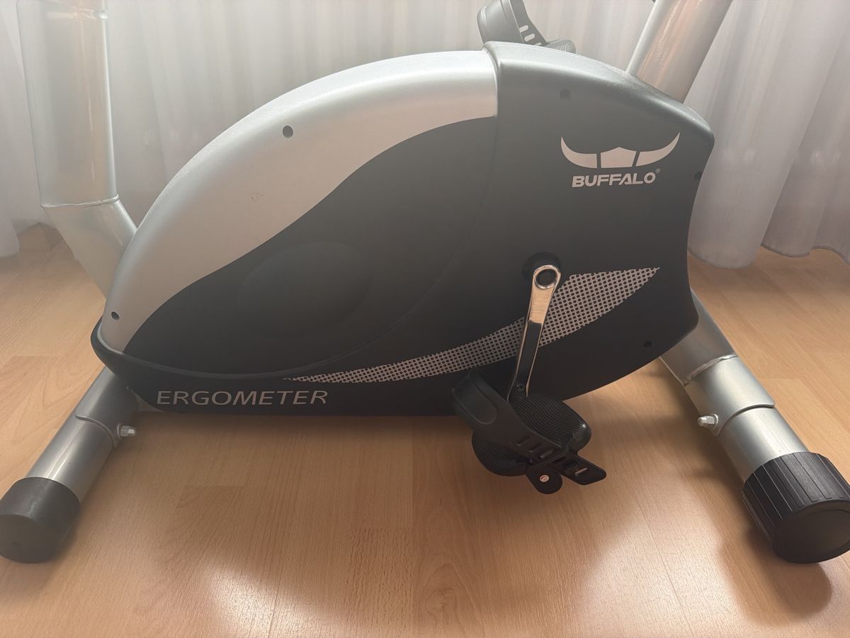 Buffalo Hometrainer: Ergometer Heimtrainer Buffalo silber schwarz gebraucht – Gebraucht aus Emmen von dus_kz6z 5