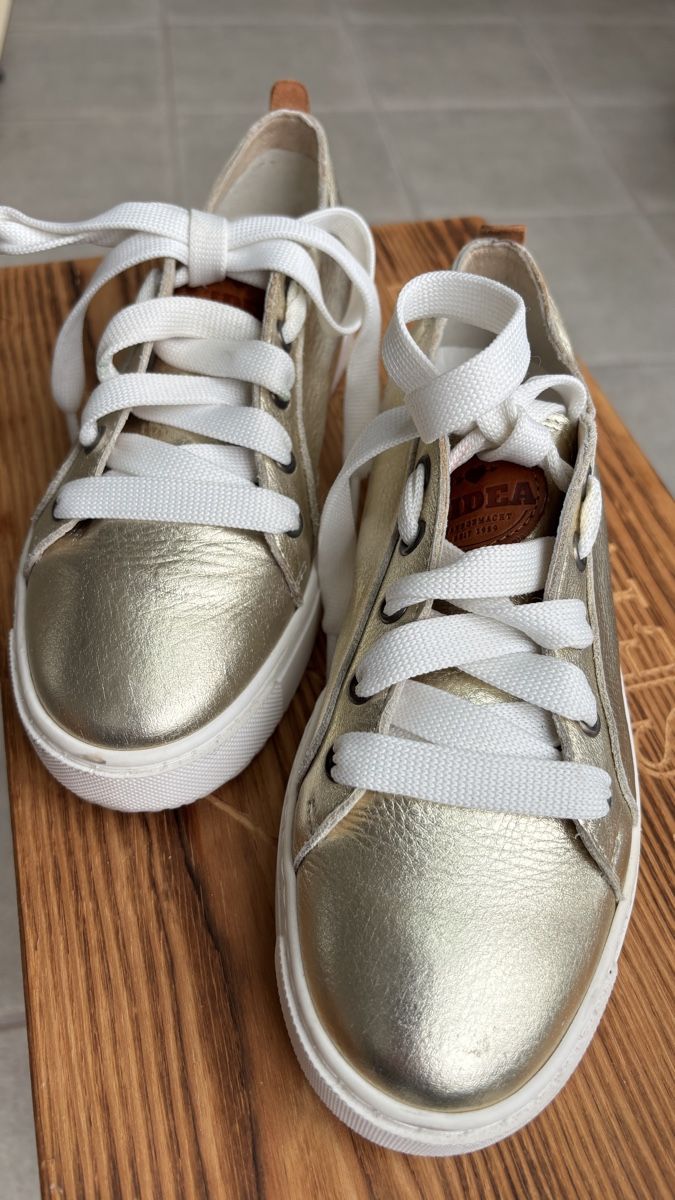 Damenschuhe: Glamour Sneakers L‘IDEA – Gebraucht aus Hinwil von gab_b5kx