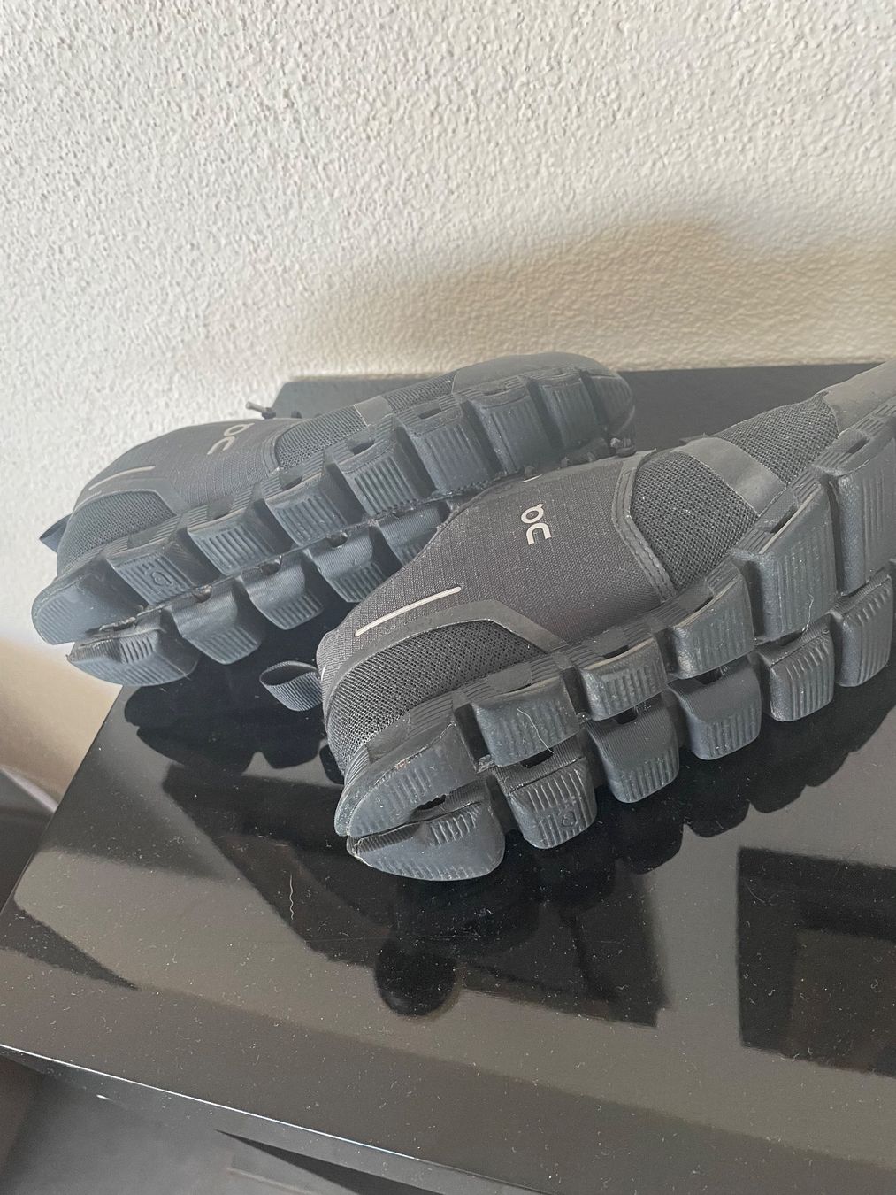 On Scarpe da uomo: ON-Schuhe Grösse 36.5 – Usato da Bronschhofen venduto da vollmand 1