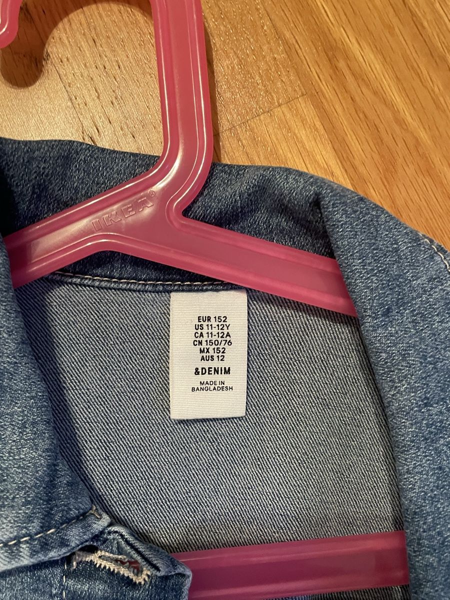 H&M Jacken & Mäntel: Jeansjacke Mädchen – Neu (gemäss Beschreibung) aus Balgach von sei_s6d7 2