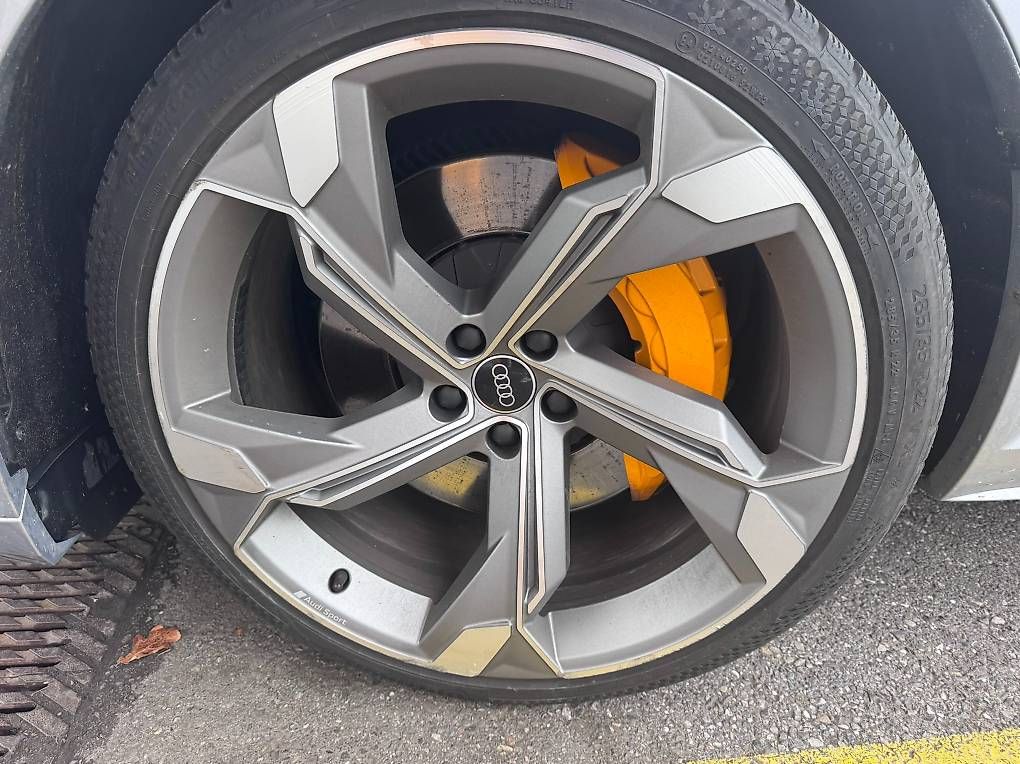 Audi Pneumatici & Ruote complete: Original Audi 22" Winter-Kompletträder  neuwertig – Usato da Innerberg venduto da GabiHabegger 2
