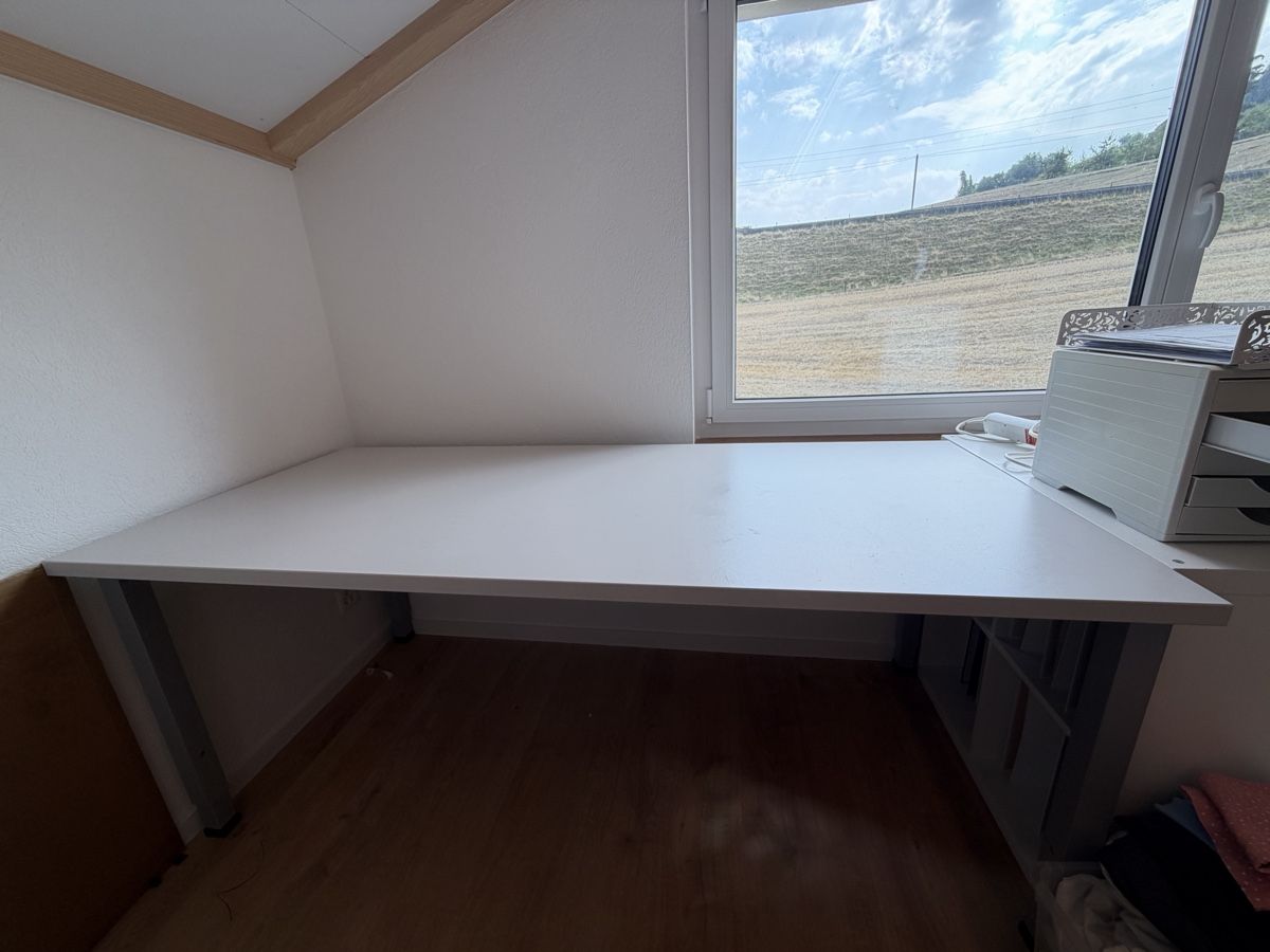 Bureaux: Bürotisch Bigla – D'occasion à Biglen par tgnaegi