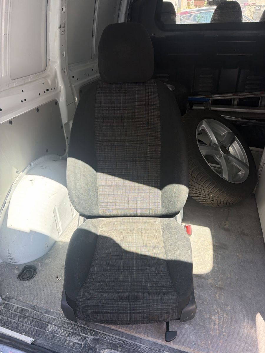 Alle Autoersatzteile: Siège auto Vito W447 bon état – Gebraucht aus Conthey von den_t95v