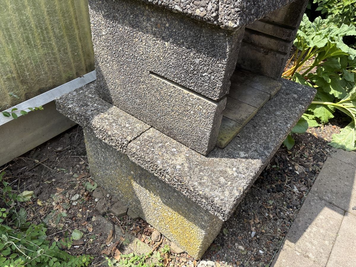 Camini: Kamin Garten Waschbeton – Usato da Rothrist venduto da Shinobi0 7
