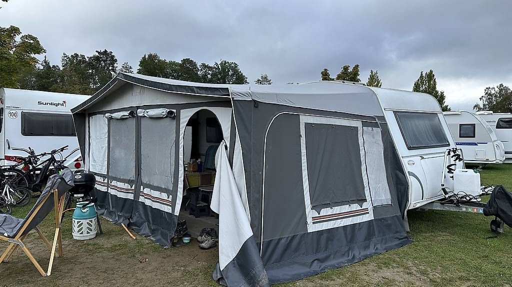 Vorzelte & Markisen: Brand Vorzelt – Gebraucht aus Ulisbach von nic_9k55