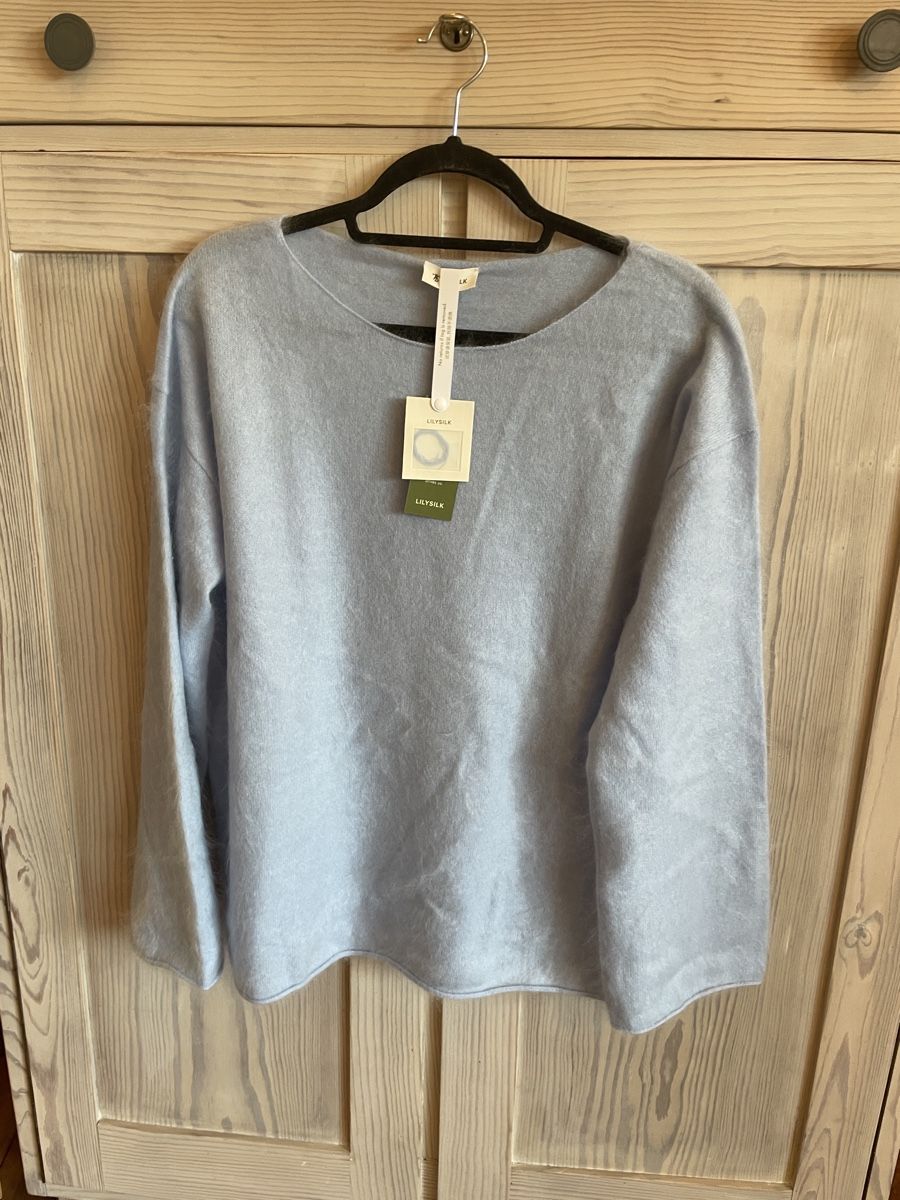 Maglioni & Felpe: Lilysilk Kaschmir Pullover, Hellblau, Gr. S, Neu mit Etikett – Nuovo e nell'imballaggio originale da Basel venduto da non_vn79