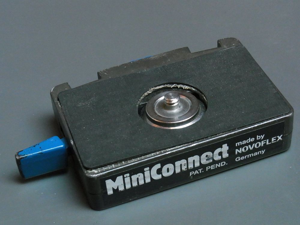 Novoflex Miniconnect & 2 Schrauben 1/4