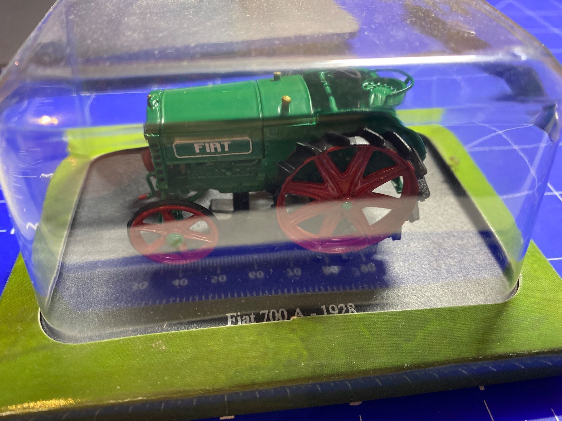 Kit di modellismo & Modellini statici: Fiat 700 A Traktor tracteur Modell – Usato da Prosito venduto da Danielehh