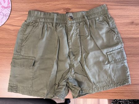 Cargo Shorts Khaki Grösse XS guter Zustand