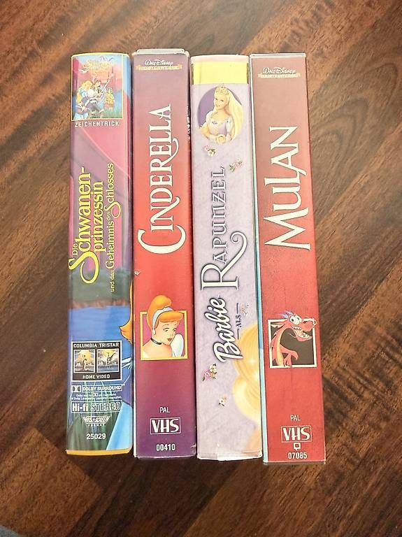 Alle VHS: VHS Kassetten 3.- exkl. Versand – Gebraucht aus Einsiedeln von mel_g2bq 3