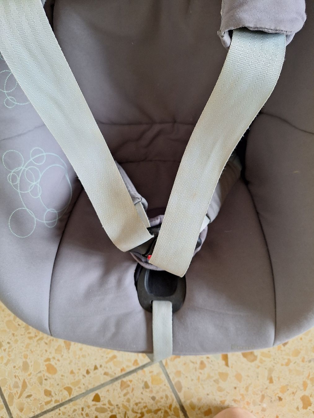 Maxi-Cosi Seggiolini per auto: Maxi-Cosi Pearl Kindersitz - 9-18kg – Usato da Oberrieden venduto da smarties949 4