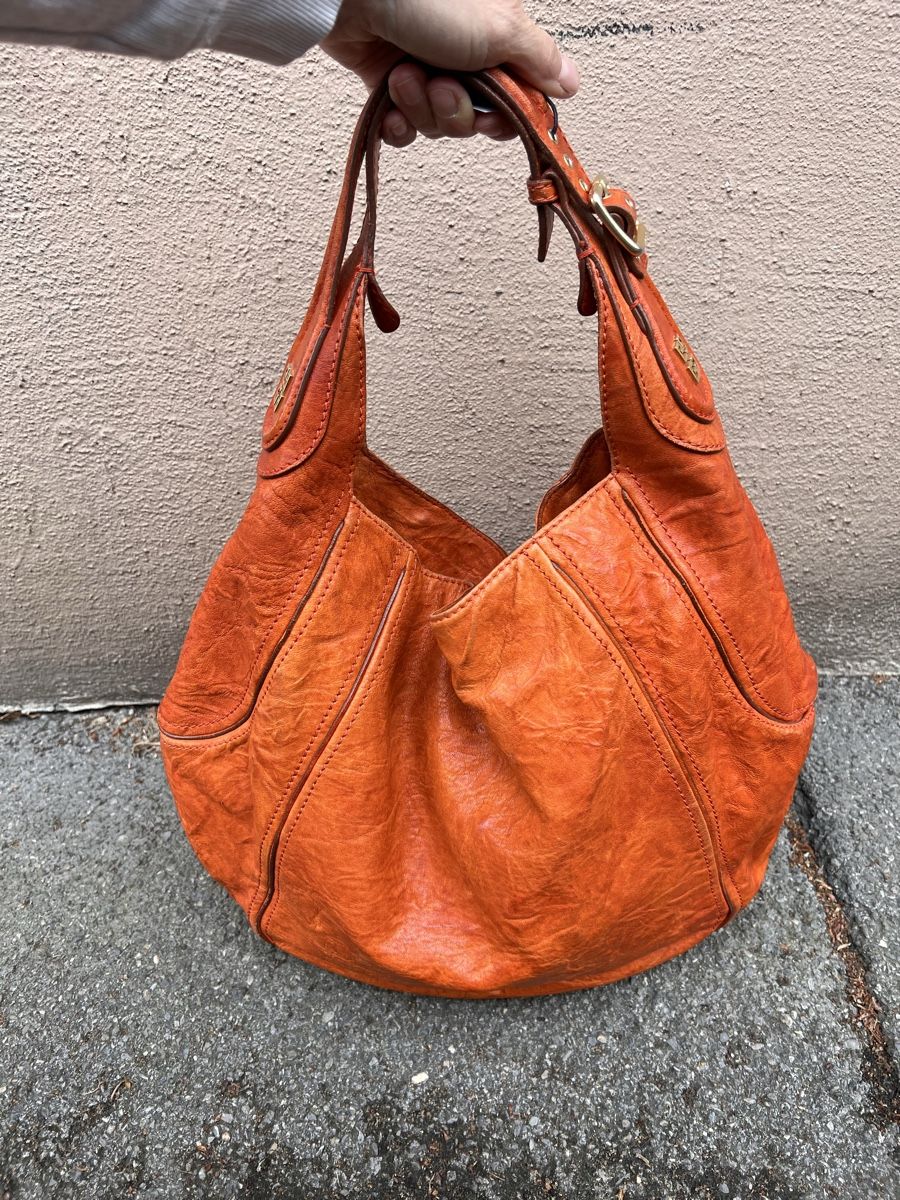 Givenchy Borse da donna: Tasche Givenchy, Leder orange  – Usato da Solothurn venduto da Brini06