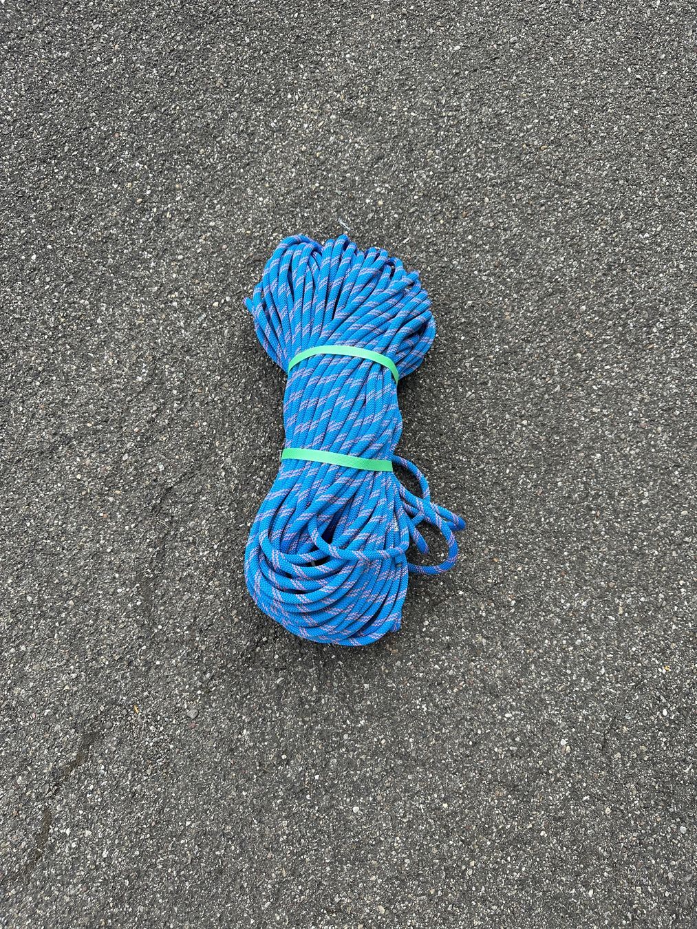 Attrezzatura da arrampicata: Simond Kletterseil / Seil 8.6mm x 60m – Nuovo (secondo la descrizione) da Zürich venduto da frauflufelberg