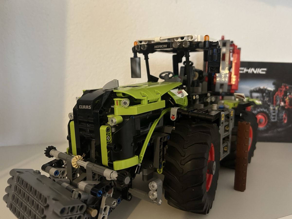 Lego Kit di costruzioni: Lego Technic Claas Xerion 5000 Trac VC 42054 – Usato da Wegenstetten venduto da Pumukel85 6