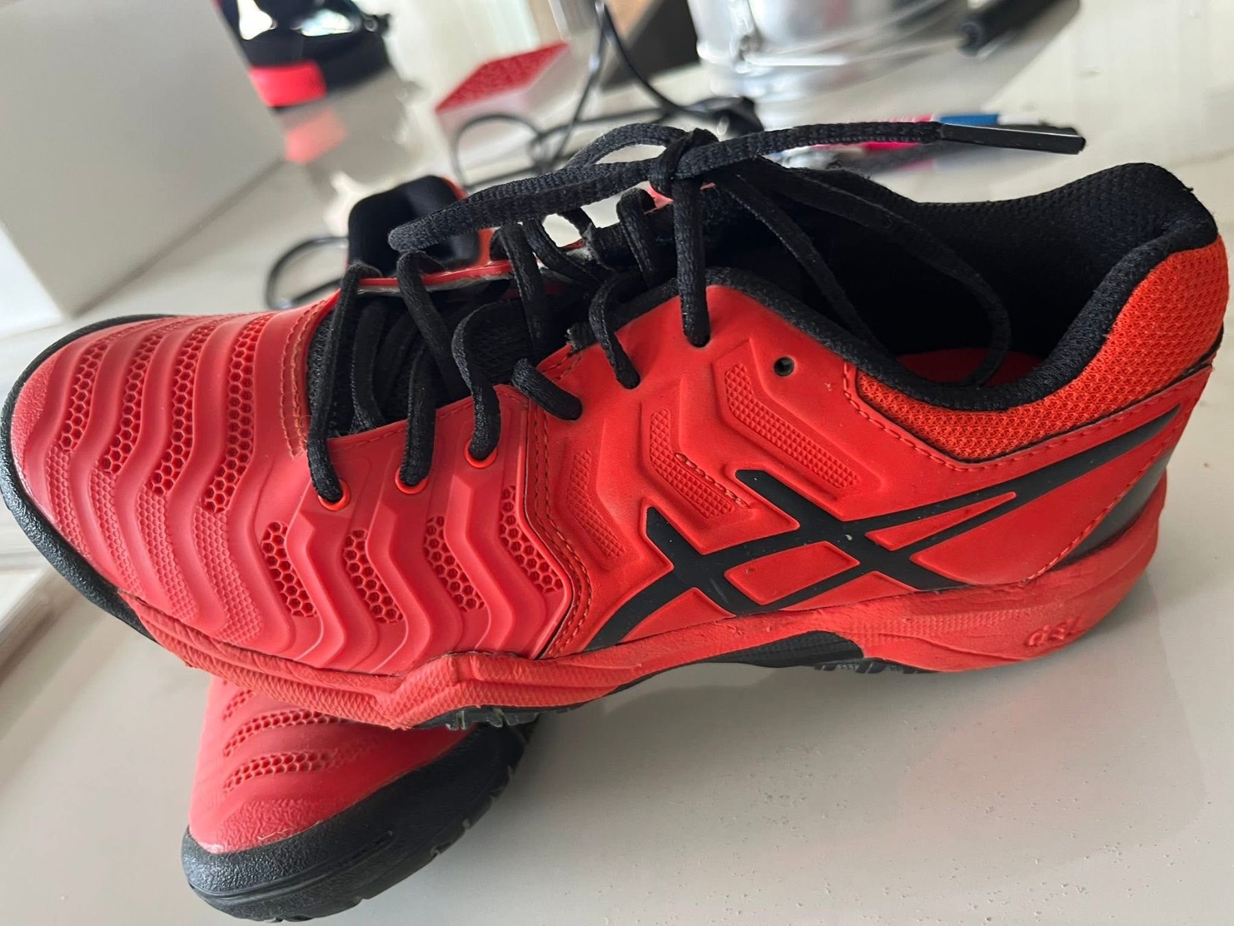 Asics Chaussures hommes: Tennisschuhe Asics Gr 36 – D'occasion à glis par rote_liese
