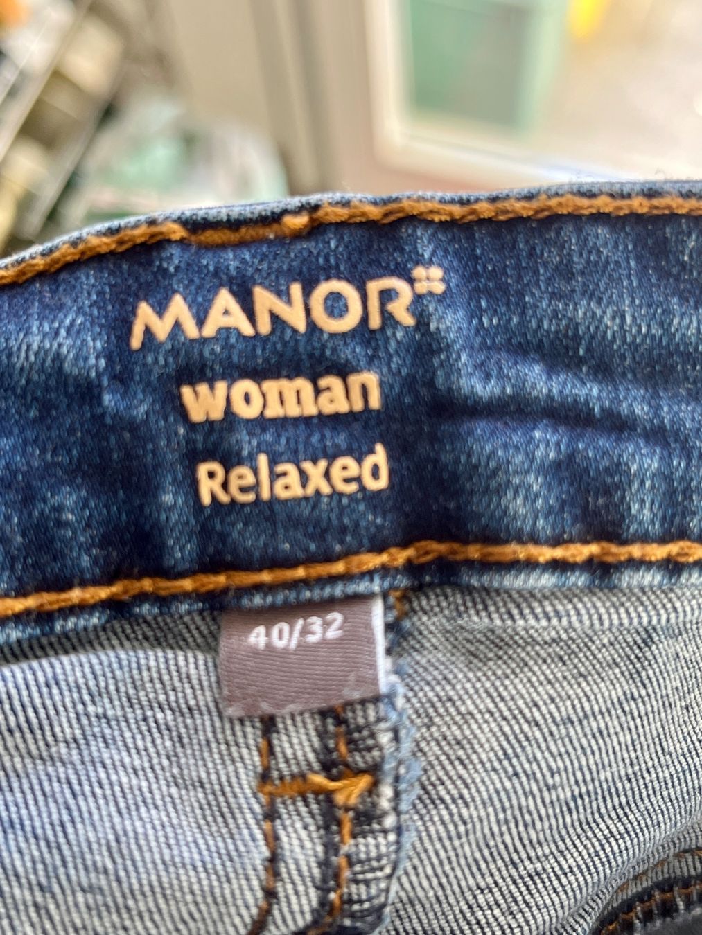 Manor Jeans: Jeans von Manor – Usato da Strengelbach venduto da Lucaernest 2