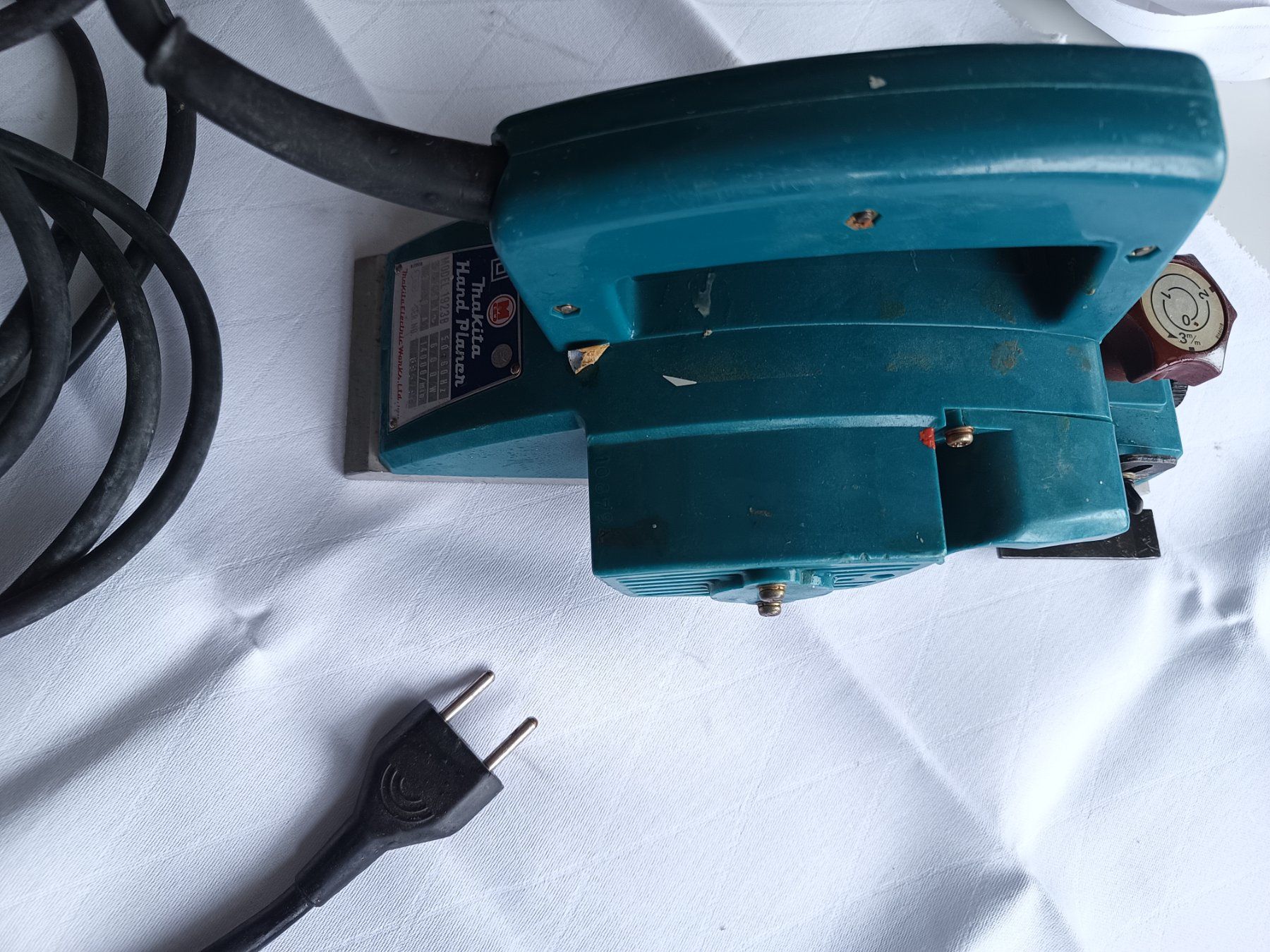 Makita Tutte le macchine: Makita Handhobel Hobel – Usato da Oberegg venduto da A-Z.Handel.Loehrer 1
