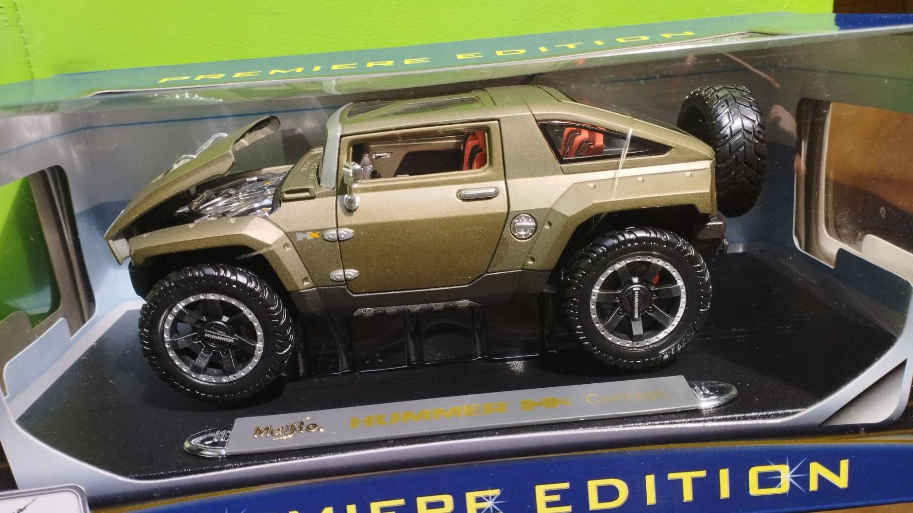 Maisto Modellini d'auto: Hummer HX concept – Nuovo e nell'imballaggio originale da Chur venduto da oriori