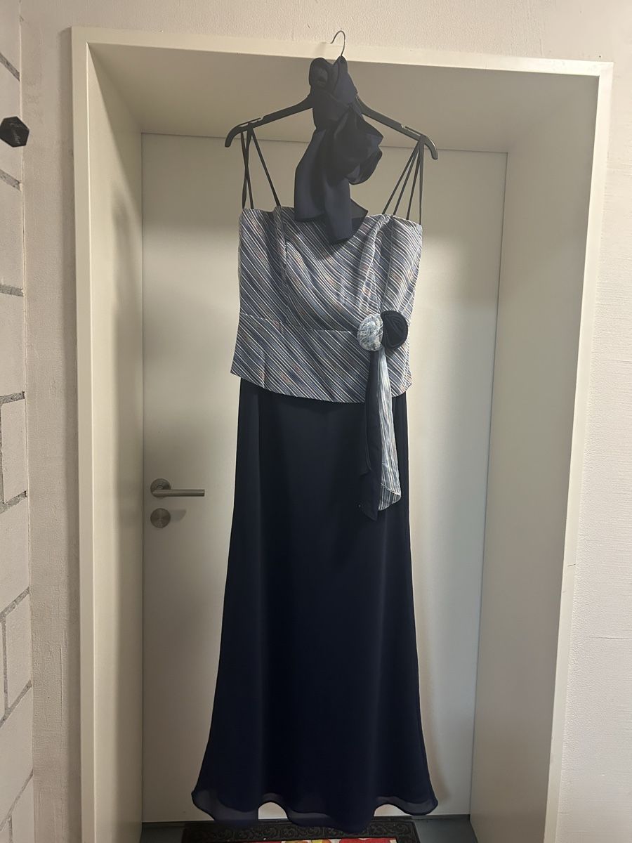 Vestiti: Kleid – Nuovo (secondo la descrizione) da Wynau venduto da eclub 1