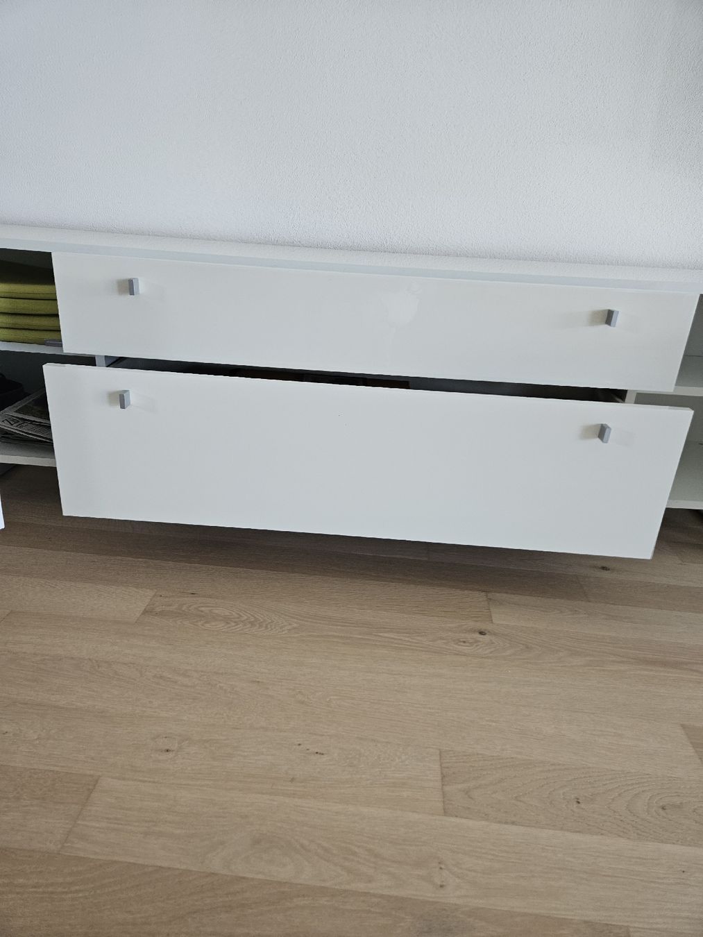 Kommoden: Sideboard, lack, weiss – Gebraucht aus Rüti ZH von vro_5mnb 2