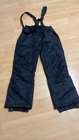 Schwarze Skihose mit Trägern, Gr. 146 & 152