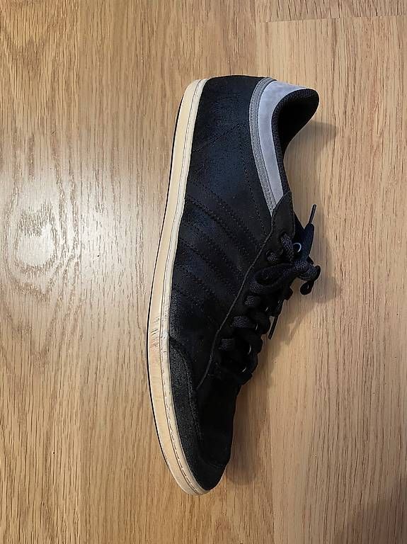Herrenschuhe: Adidas Sneaker 44 2/3 – Gebraucht aus Regensdorf von Mozart79 1