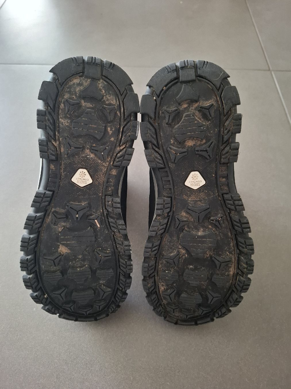 Decathlon Scarpe per ragazzi: Winterstiefel Quechua Kinder – Usato da Hunzenschwil venduto da sputnik26 5