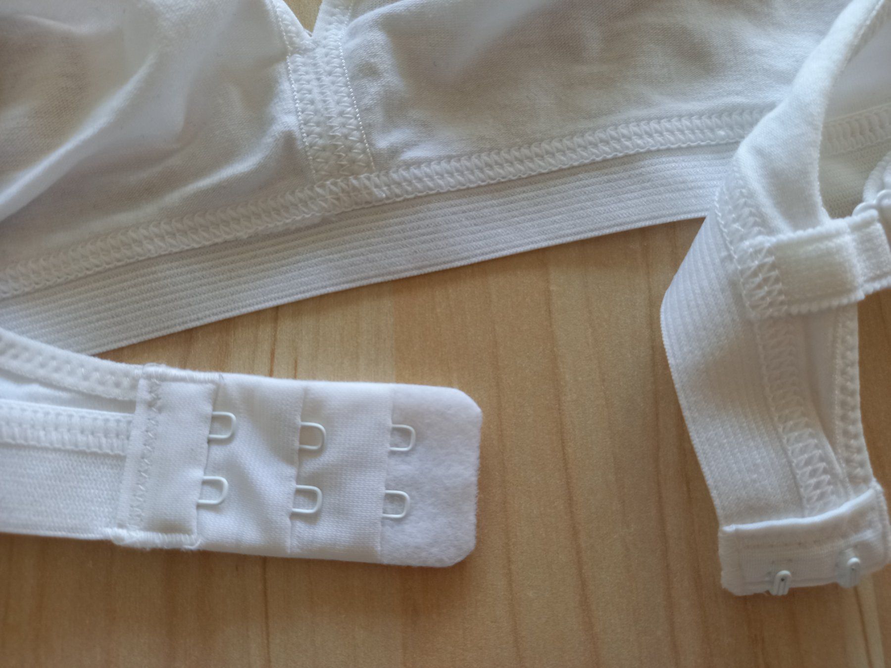 Altra biancheria intima: 2x BH weiss, Grösse 75A - neuwertig – Usato da Obernau venduto da Corolli 3