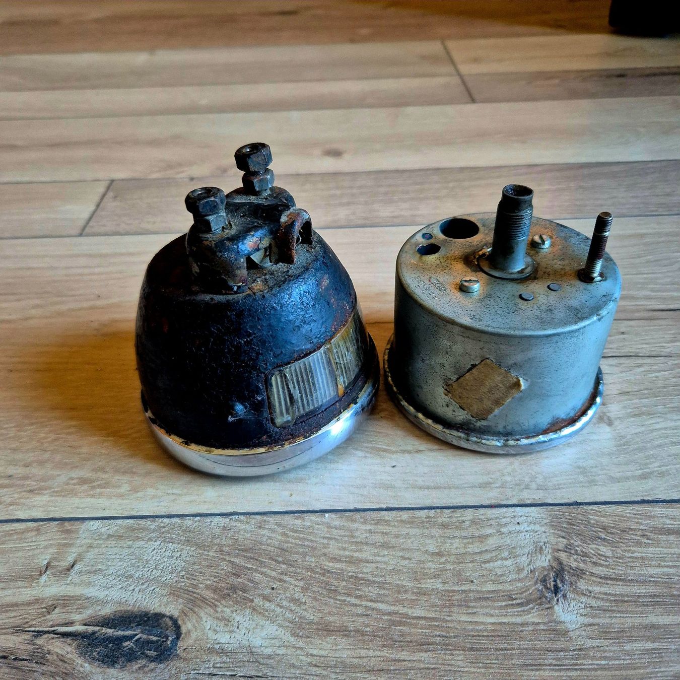 Alle Motorradersatzteile: Rückleuchte / Drehzahlmesser – Gebraucht aus Hüswil von jap03 1