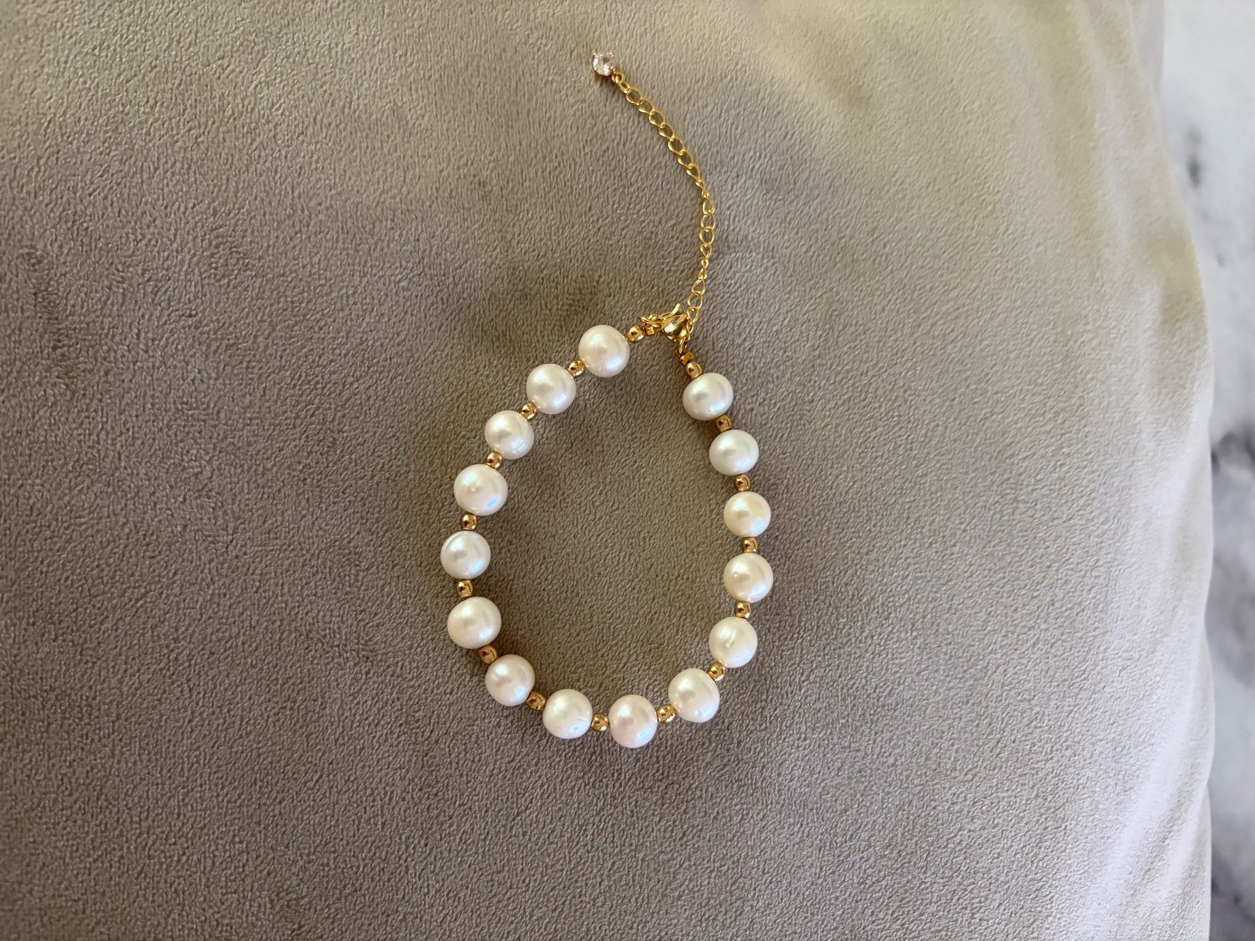 Bracelets: Natural pearl bracelet – Neuf avec emballage d'origine à Zürich par ghe_k58z 4