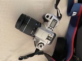 Canon EOS 300/300 qd Kamera mit Tasche