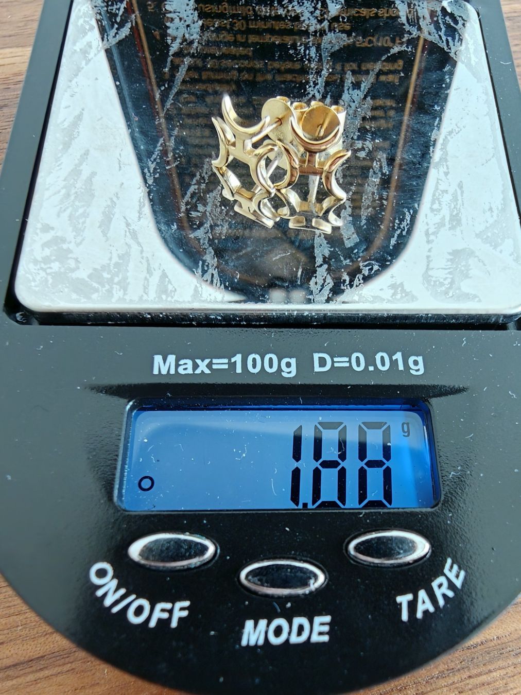 Ohrringe & -stecker: 18K Gold Ohrstecker – Neu und originalverpackt aus Rümlang von 21f 2