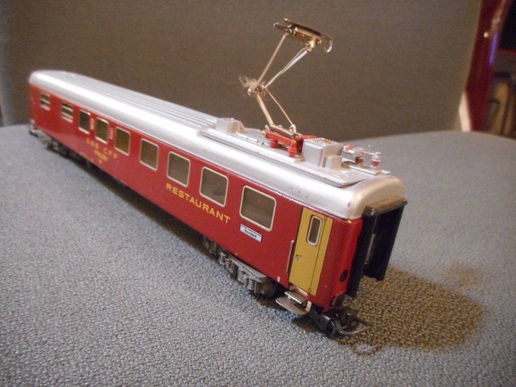 Märklin Modellini di ferrovie: Märklin Speisewagen Blech – Usato da Bretzwil venduto da gbfluck 4