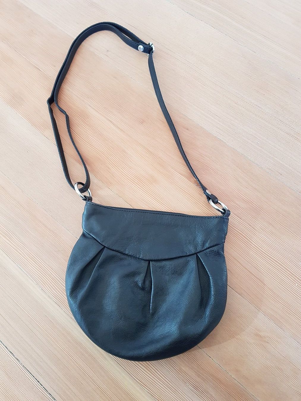 Borse da donna: Kleines Handtäschchen * Echtleder – Usato da Herisau venduto da Flachwelt
