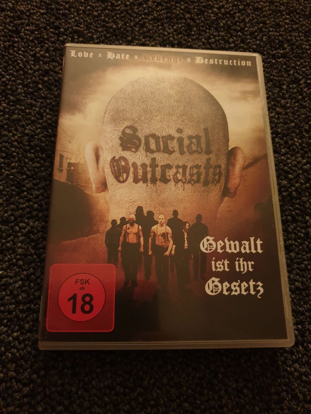 Tutti i DVDs: SOCIAL DUTRASTS(2732) – Usato da Ruswil venduto da Ruck.Zuck.