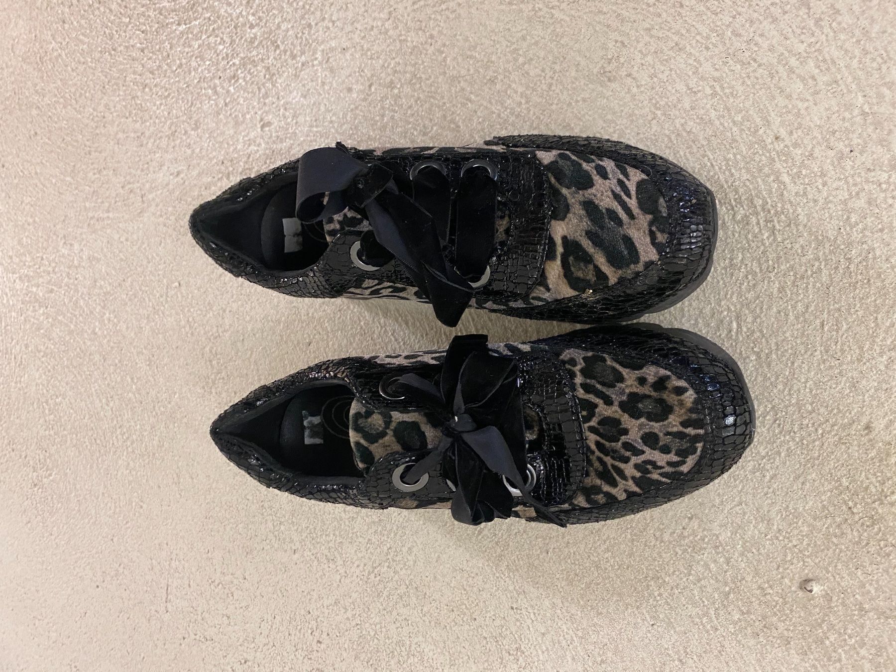 Scarpe da donna: Schnürschuhe – Usato da Allschwil venduto da Frida015