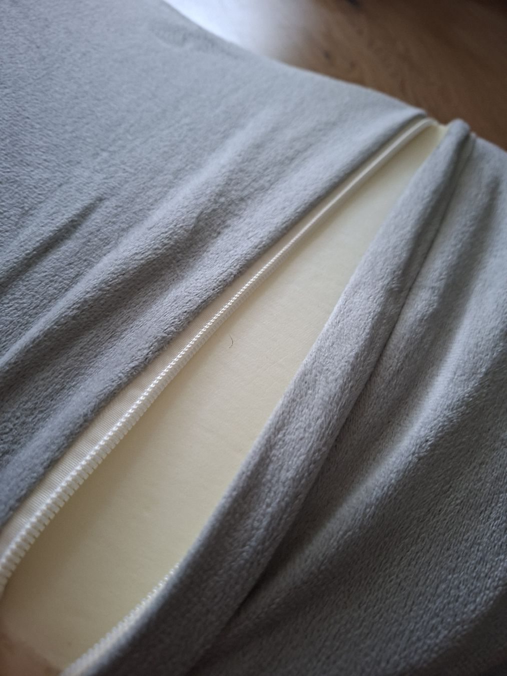 Cuscini: neuwertiges Memory Foam Kissen – Nuovo (secondo la descrizione) da Oberengstringen venduto da Pepper6 2