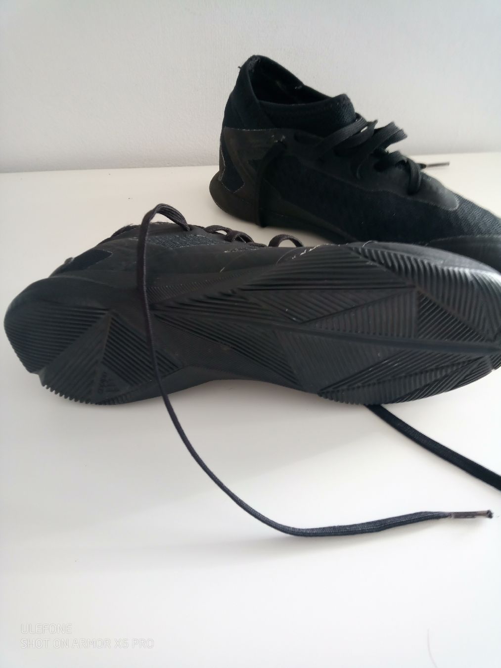 Scarpe per ragazzi: Adidas Predator Hallenschuhe, Grösse 34, Schwarz – Usato da Volketswil venduto da Car1 2