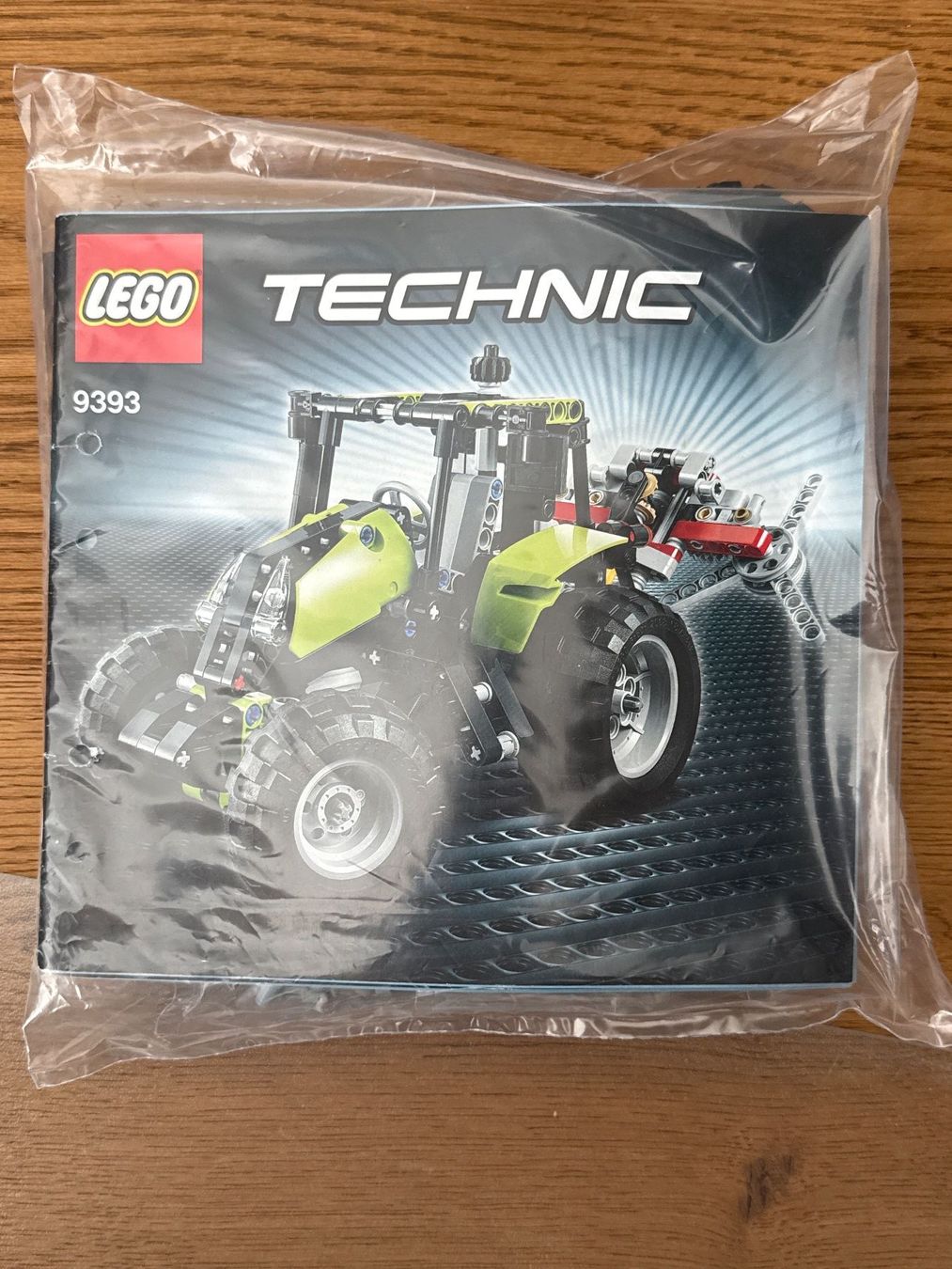Lego Kit di costruzioni: Lego Technic 9393 Traktor guter Zustand – Usato da Kloten venduto da Mak10auto