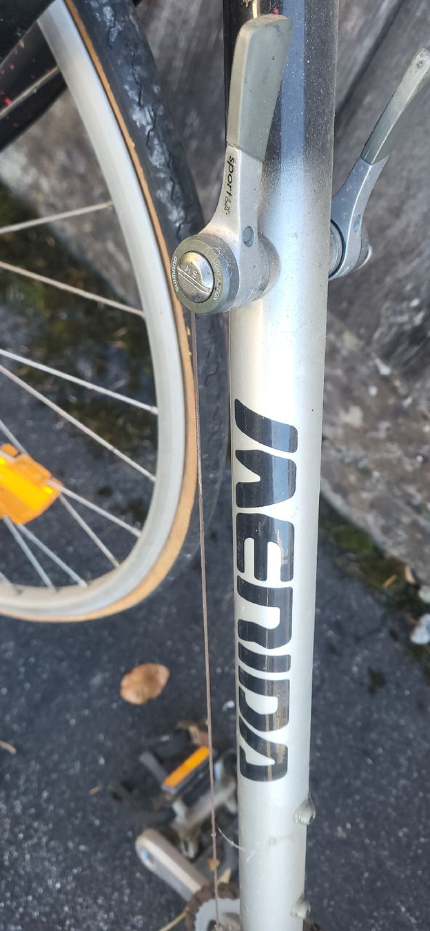 Merida Vélos: Renn Velo Rad Merida  – Défectueux à Fläsch par Palo0 6