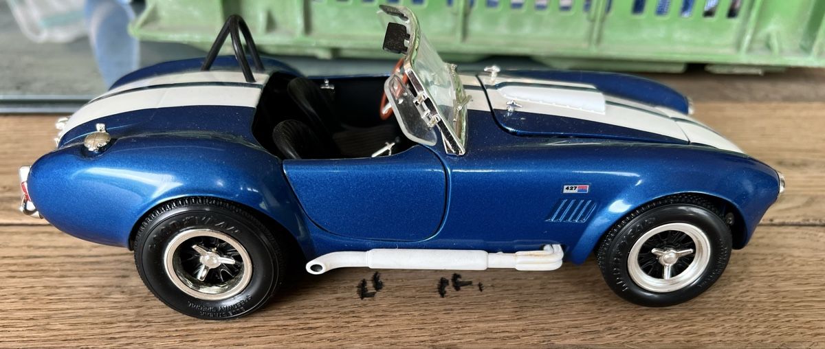 AMT/ERTL Modellini d'auto: AC Cobra Modell 1/18 – Usato da Sevelen venduto da Ritiplampi