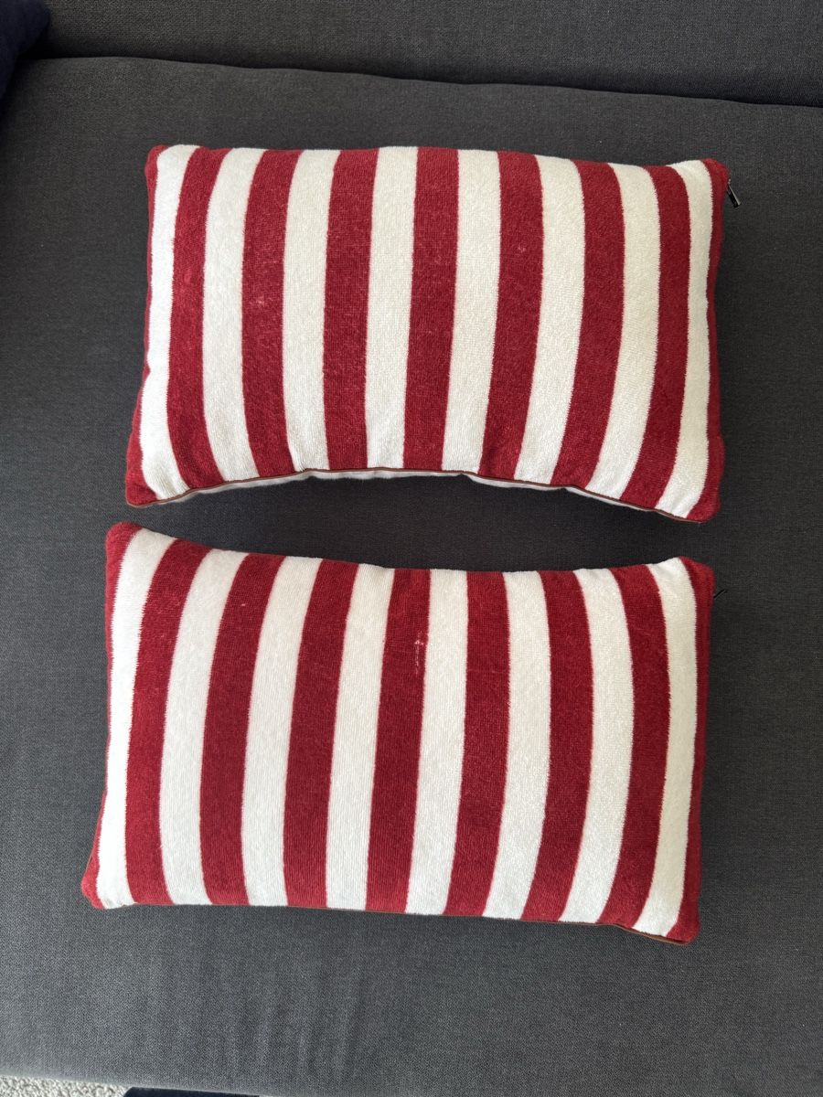Loro Piana Cuscini: Lot de coussins Loro Piana – Usato da Genève venduto da pre_9tyc 2