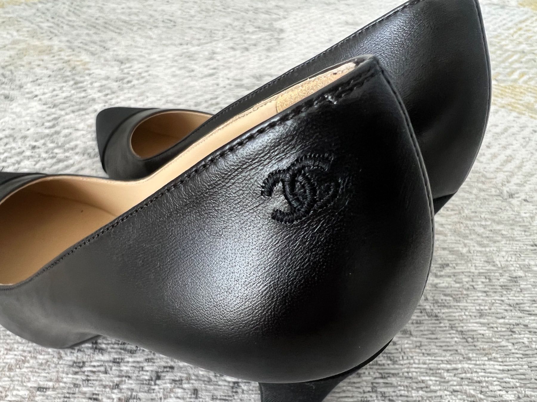 Chanel Damenschuhe: Chanel – Neu (gemäss Beschreibung) aus Zürich von ReStyle. 1