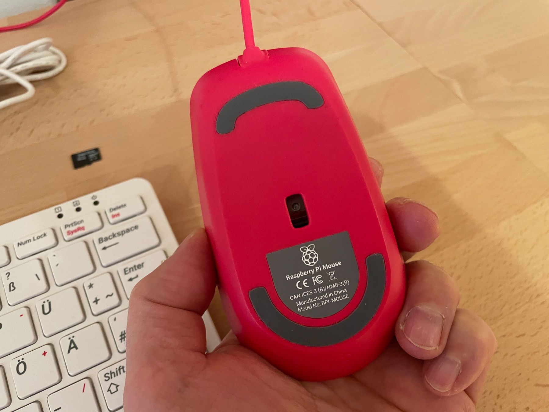 Raspberry Pi PCs: Raspberry Pi 400 Set mit Originalzubehör – Gebraucht aus Pfungen von gilbertfr 3
