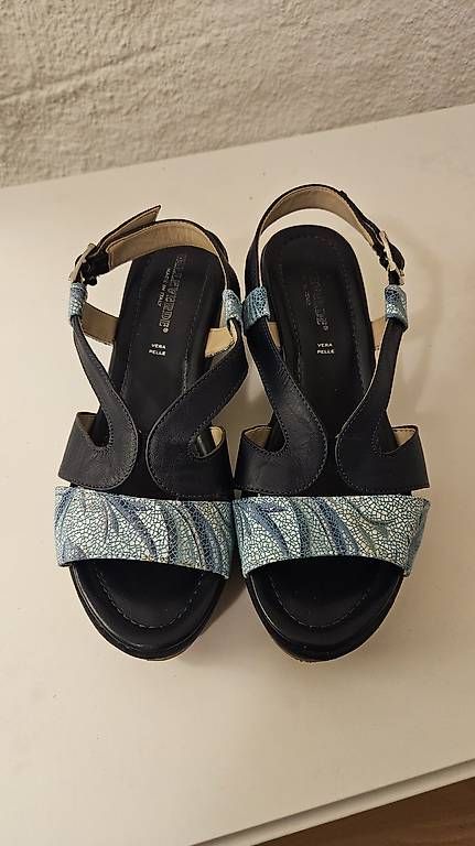 Scarpe da donna: Valleverde platform highheels 41 – Usato da Basel venduto da kai_2d7g 1