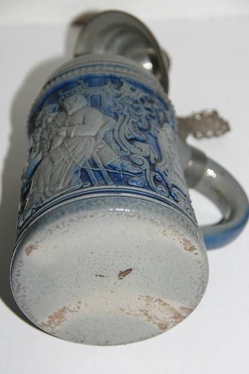 Verres: 1 alter Bierkrug mit Deckel – D'occasion à Bubendorf par Mia111 3