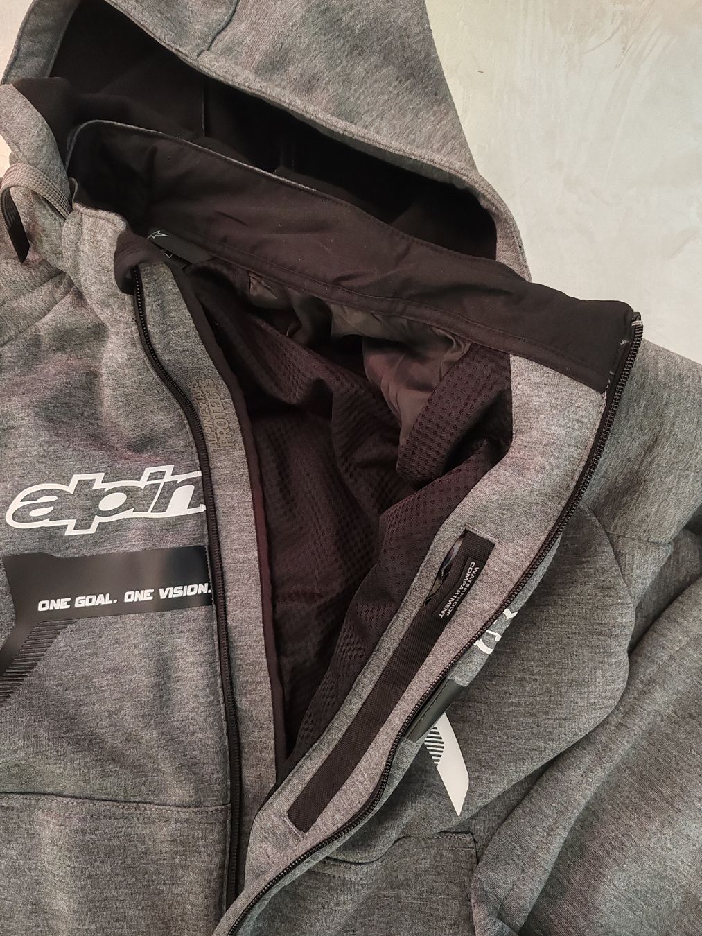 Alpinestars Maglioni & Felpe: Alpinestars Chrome Ignition Hoodie – Nuovo (secondo la descrizione) da Bern venduto da PrettyGood 2